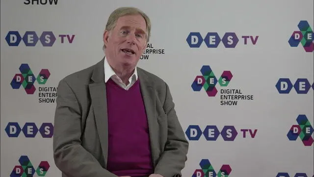 David Wood se ha vuelto escritor y da charlas sobre IA y otras tecnologías futuras. Foto: captura de YouTube David Wood se ha vuelto escritor y da charlas sobre IA y otras tecnologías futuras. Foto: captura de YouTube